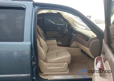 2009 Chevrolet Tahoe Ltz z USA, uszkodzony, nr VIN 1GNFK33079R176318